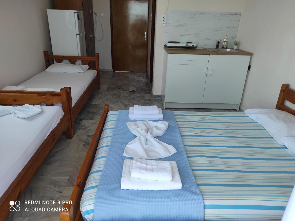 Golden Beach-Tsianis Apartments Nea Mesagkala Exterior photo