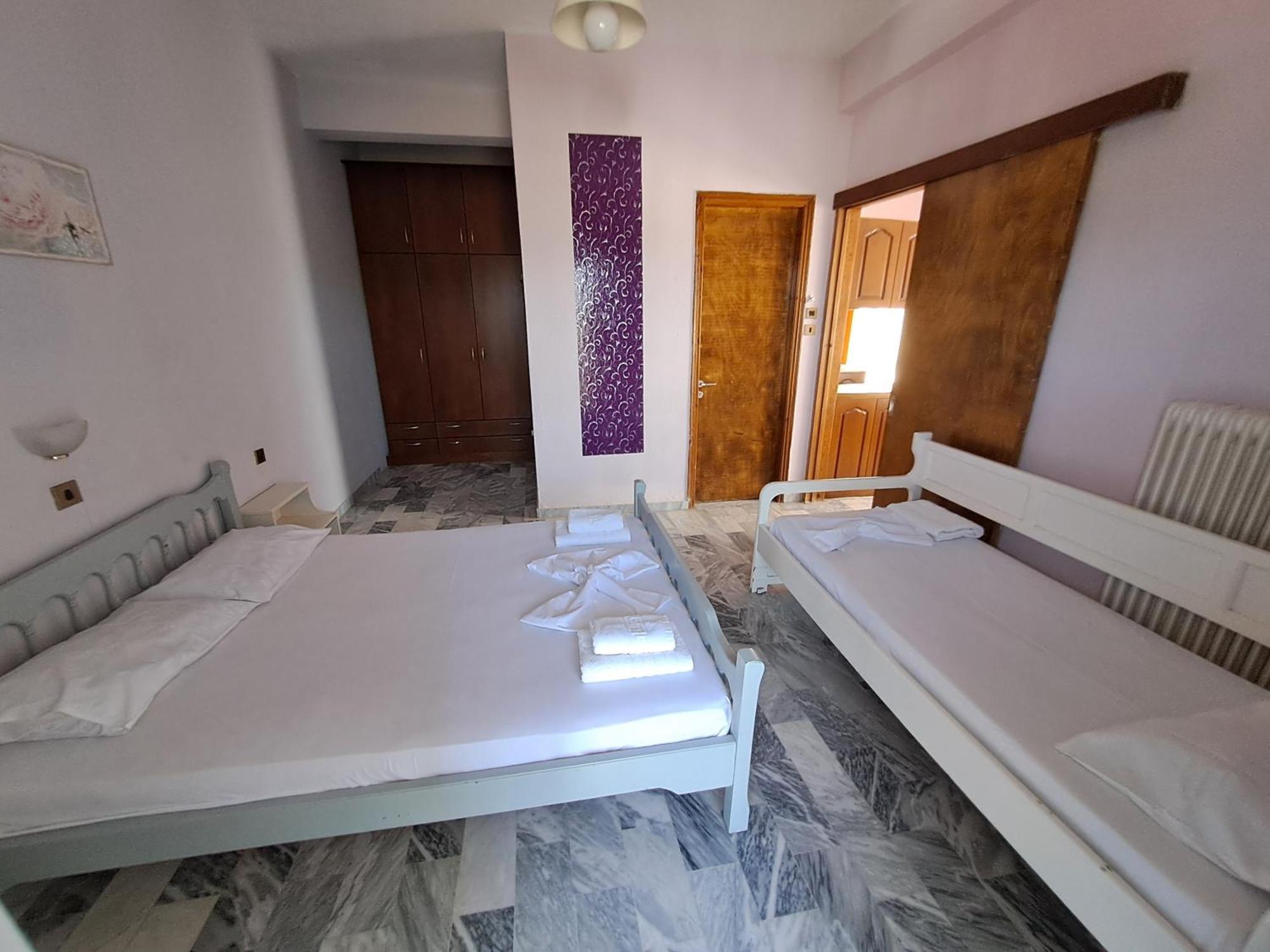 Golden Beach-Tsianis Apartments Nea Mesagkala Exterior photo