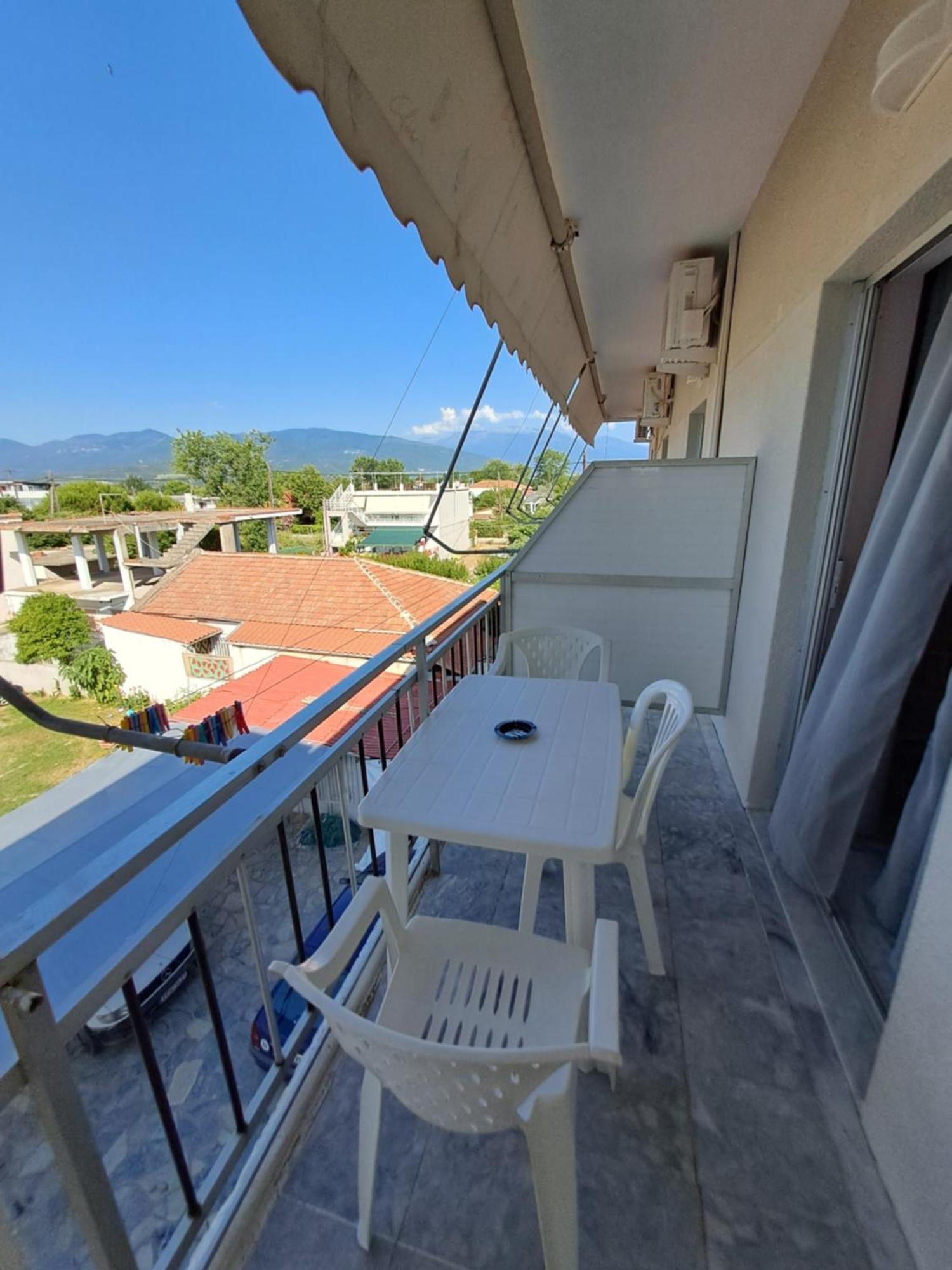 Golden Beach-Tsianis Apartments Nea Mesagkala Exterior photo